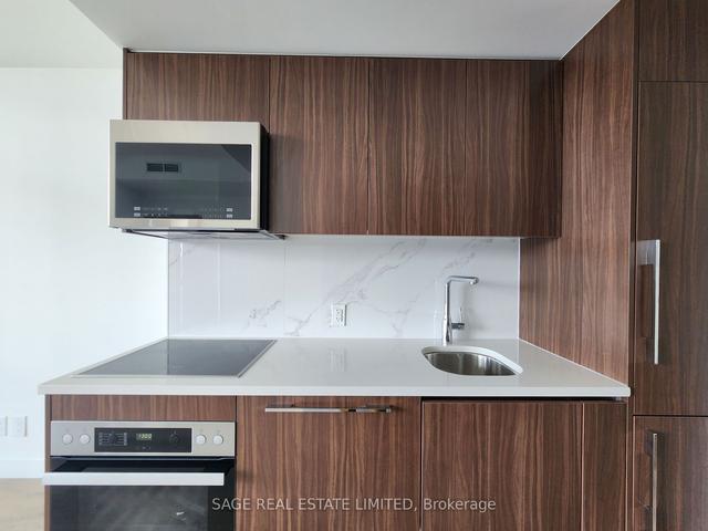 2201 - 38 Widmer St, Condo with 2 bedrooms, 1 bathrooms and 0 parking in Toronto ON | Image 22