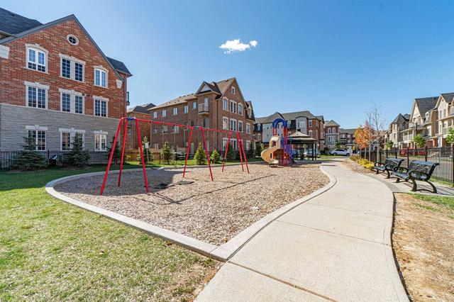 19 Hobart Gdns, House attached with 3 bedrooms, 3 bathrooms and 2 parking in Brampton ON | Image 26