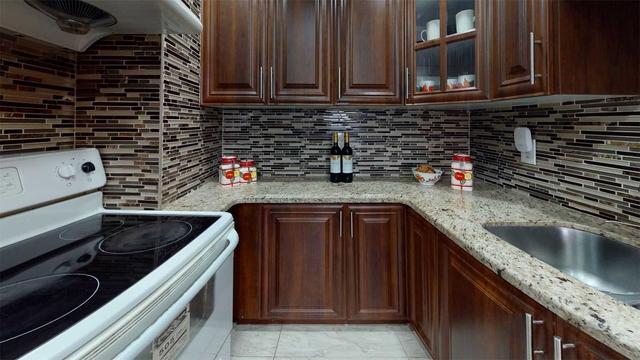 60 Franklin Crt, Townhouse with 3 bedrooms, 2 bathrooms and 2 parking in Brampton ON | Image 11