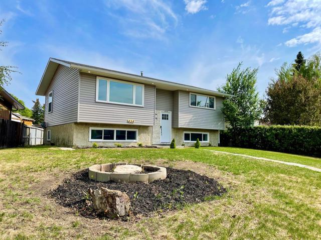456 Queen Charlotte Road Se, House detached with 4 bedrooms, 2 bathrooms and 2 parking in Calgary AB | Image 3
