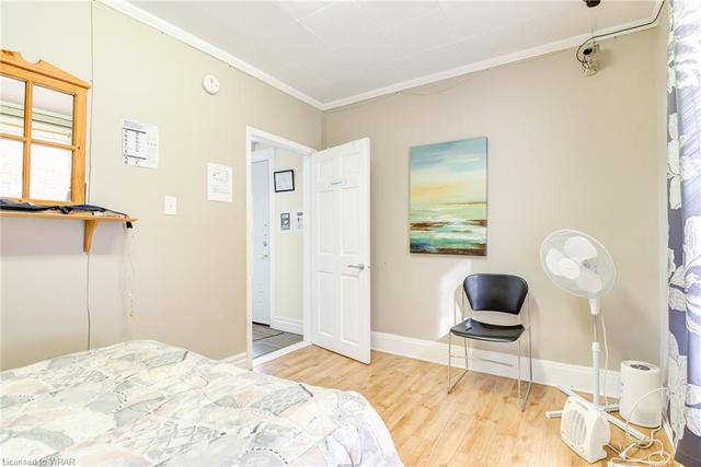 1405 King Street E, House detached with 2 bedrooms, 1 bathrooms and 10 parking in Cambridge ON | Image 7