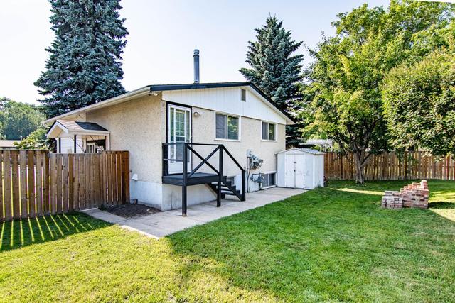 5931 61 Avenue, House detached with 2 bedrooms, 1 bathrooms and 2 parking in Red Deer AB | Image 5