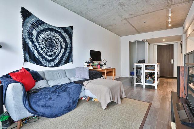 405 - 185 Roehampton Ave, Condo with 1 bedrooms, 1 bathrooms and 0 parking in Toronto ON | Image 4