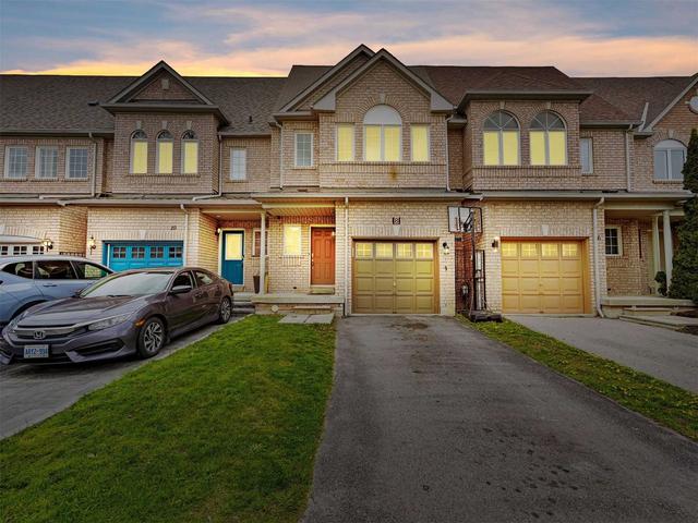 8 Dooley Cres, House attached with 3 bedrooms, 4 bathrooms and 3 parking in Ajax ON | Image 1