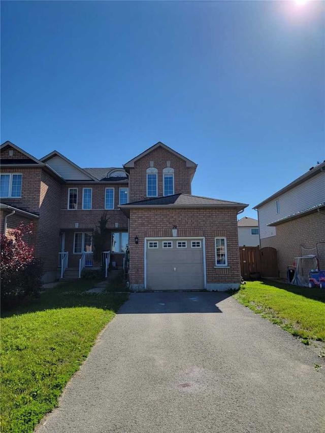 20 Coleman Dr, House attached with 3 bedrooms, 2 bathrooms and 3 parking in Barrie ON | Image 1