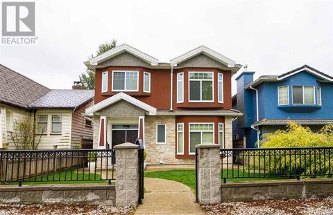 728 E 49th Avenue, House detached with 7 bedrooms, 4 bathrooms and null parking in Vancouver BC | Card Image
