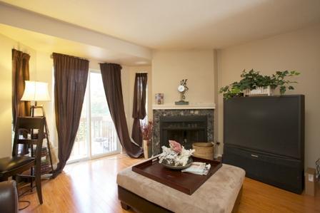th. 7 - 2472 Eglinton Ave E, Townhouse with 4 bedrooms, 4 bathrooms and 2 parking in Toronto ON | Image 3