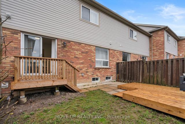 61 Glasgow Cres, House attached with 3 bedrooms, 2 bathrooms and 2 parking in Georgina ON | Image 13