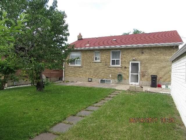 135 Downsview Ave, House detached with 3 bedrooms, 2 bathrooms and 5 parking in Toronto ON | Image 15