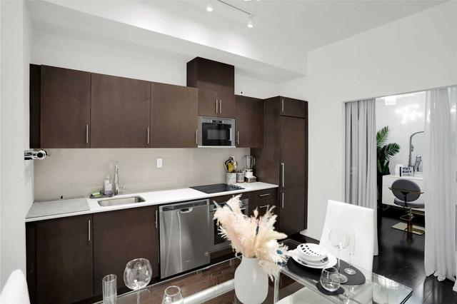 833 - 460 Adelaide St E, Condo with 2 bedrooms, 2 bathrooms and 1 parking in Toronto ON | Image 10