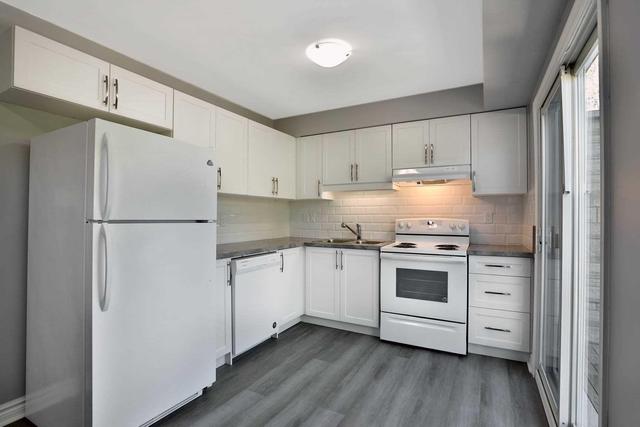 44 - 1155 Paramount Dr, Townhouse with 3 bedrooms, 2 bathrooms and 1 parking in Hamilton ON | Image 11