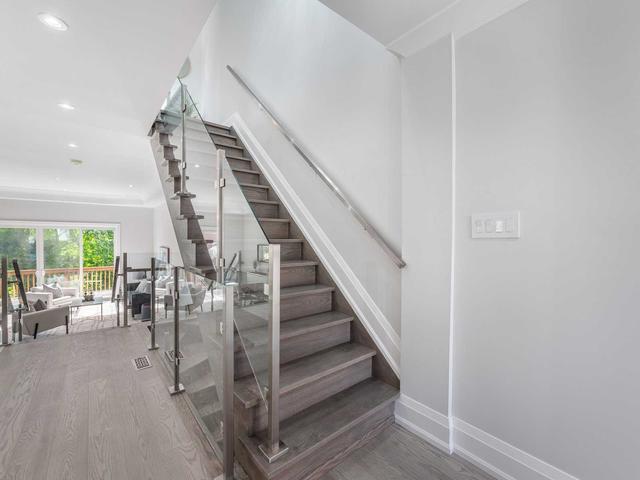 142 Pitt Ave, House detached with 4 bedrooms, 5 bathrooms and 3 parking in Toronto ON | Image 13