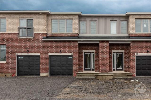 67 Rookie Crescent, Townhouse with 3 bedrooms, 4 bathrooms and 2 parking in Ottawa ON | Image 1