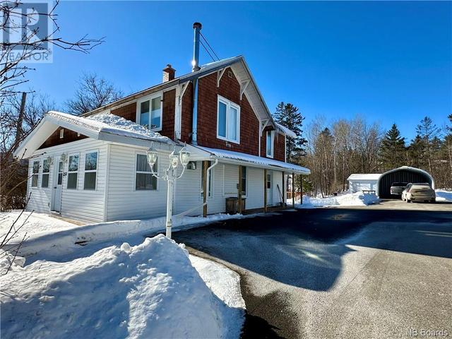 259 Main Street, House detached with 5 bedrooms, 2 bathrooms and null parking in Plaster Rock NB | Image 4