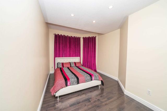 1230 Windbrook Grve, House semidetached with 3 bedrooms, 3 bathrooms and 2 parking in Mississauga ON | Image 6
