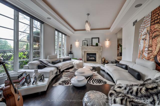 3 Hyde Park Circ, House detached with 4 bedrooms, 9 bathrooms and 9 parking in Toronto ON | Image 36