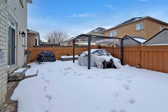 19 Scarlett Tr, House detached with 3 bedrooms, 4 bathrooms and 4 parking in Vaughan ON | Image 24