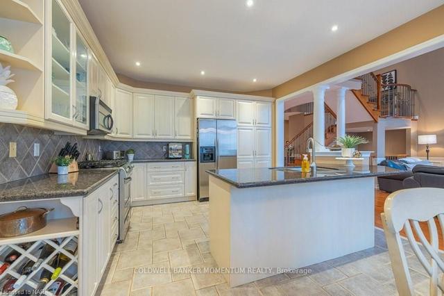 2079 Jaguar Lane, House detached with 4 bedrooms, 5 bathrooms and 6 parking in Oakville ON | Image 7