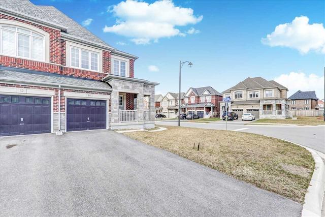 14 Carratuck St, House semidetached with 4 bedrooms, 4 bathrooms and 3 parking in East Gwillimbury ON | Image 28