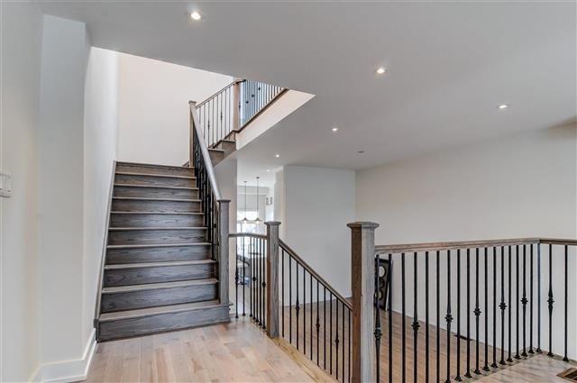 78 Twenty Ninth St, House detached with 4 bedrooms, 4 bathrooms and 2 parking in Toronto ON | Image 6