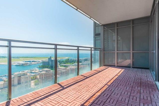 3511 - 15 Fort York Blvd, Condo with 2 bedrooms, 2 bathrooms and 1 parking in Toronto ON | Image 10