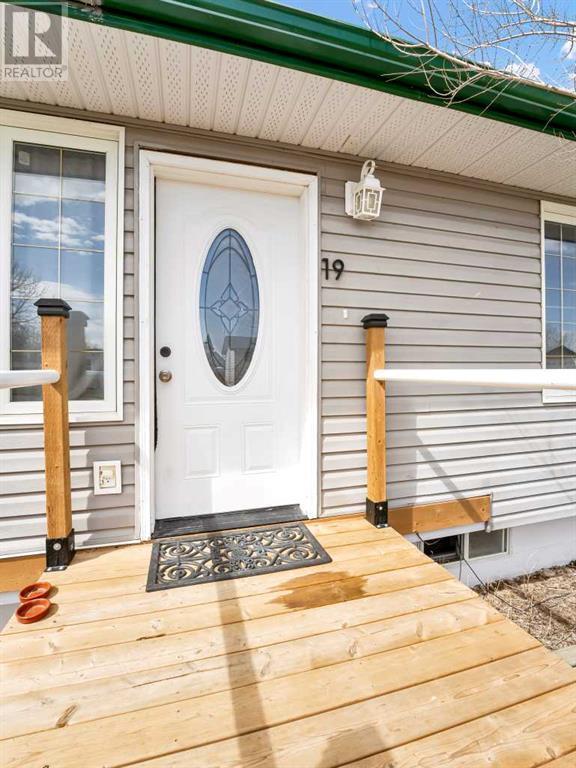 19 Heather Court, House detached with 4 bedrooms, 2 bathrooms and 2 parking in Cypress County AB | Image 3