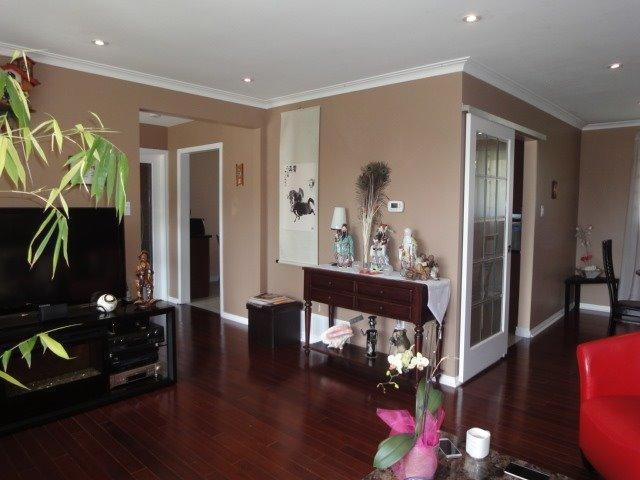 80 Aspenwood Dr, House detached with 3 bedrooms, 3 bathrooms and 4 parking in Toronto ON | Image 5