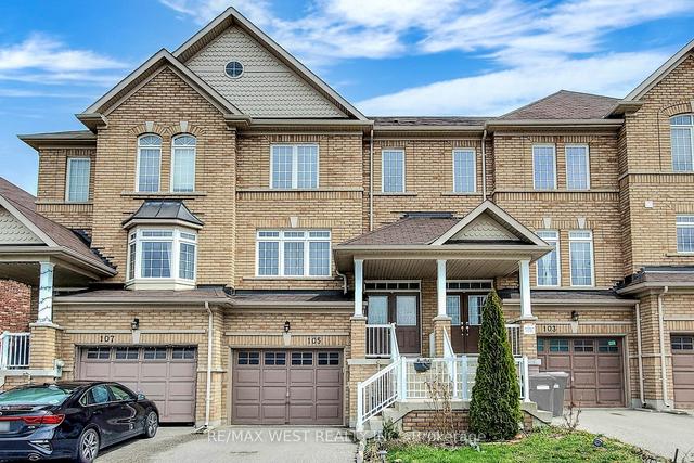 105 Matthewson Ave, House attached with 3 bedrooms, 3 bathrooms and 3 parking in Bradford West Gwillimbury ON | Image 1