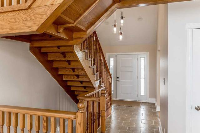 1588 Moonstone Rd W, House detached with 2 bedrooms, 2 bathrooms and 22 parking in Oro Medonte ON | Image 8