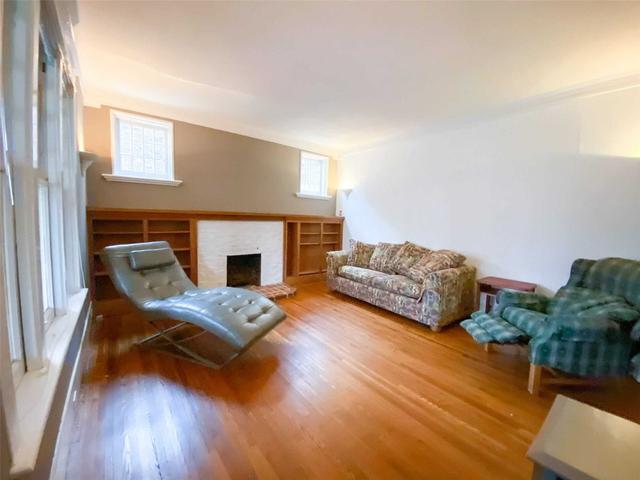 883 Waterloo St, House detached with 5 bedrooms, 2 bathrooms and 3 parking in London ON | Image 2