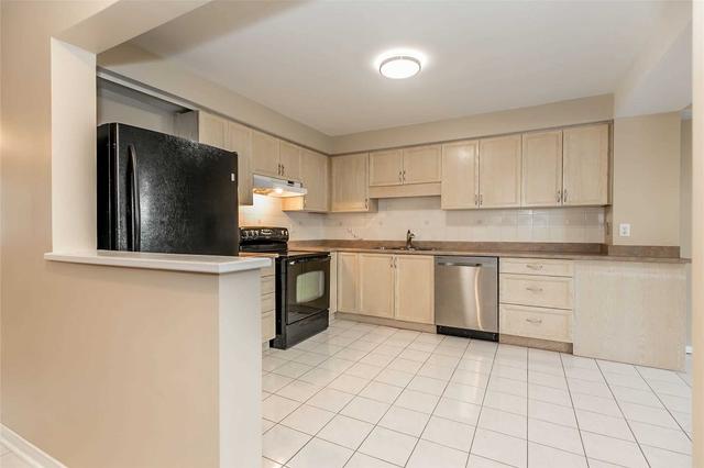 34 - 58 Brisbane Crt, Condo with 3 bedrooms, 3 bathrooms and 2 parking in Brampton ON | Image 3