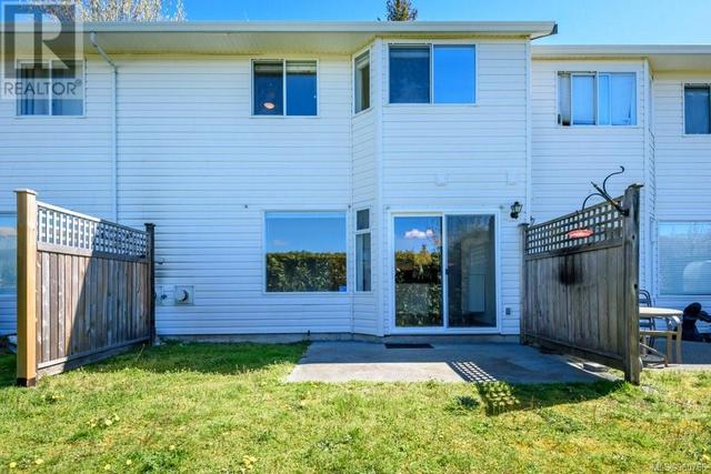27 - 2160 Hawk Dr, House attached with 3 bedrooms, 2 bathrooms and 14 parking in Courtenay BC | Image 38