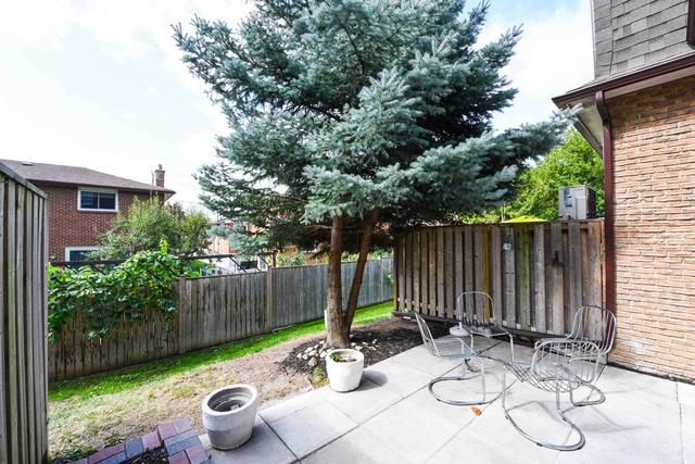 7 - 640 Rathburn Rd, Townhouse with 3 bedrooms, 2 bathrooms and 2 parking in Mississauga ON | Image 10