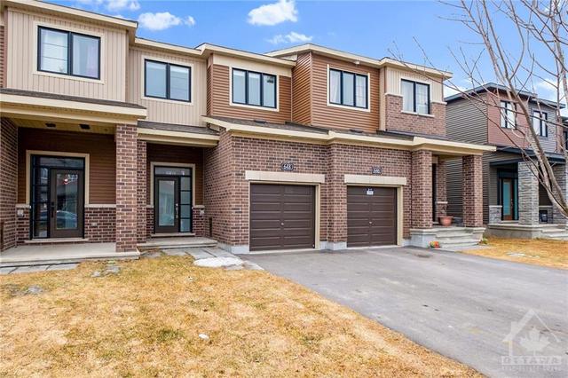 648 Hamsa Street, Townhouse with 3 bedrooms, 4 bathrooms and 3 parking in Ottawa ON | Image 2
