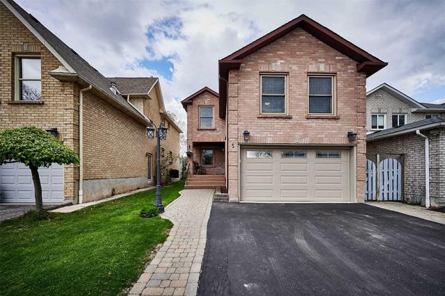 5 Daniels Cres, House detached with 3 bedrooms, 4 bathrooms and 4 parking in Ajax ON | Image 1