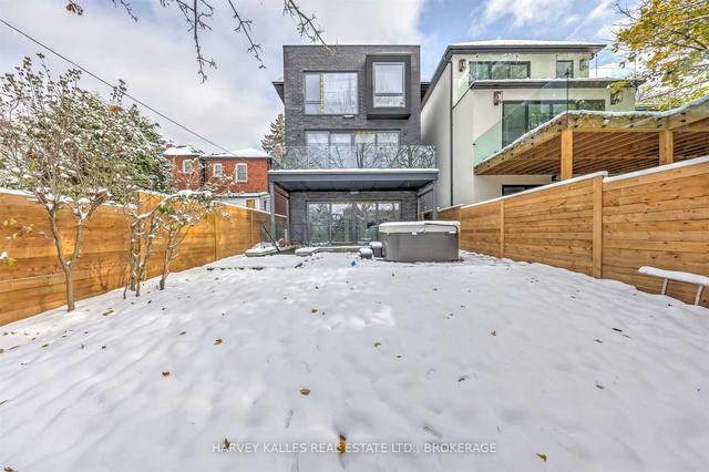 32 Gilgorm Rd, House detached with 4 bedrooms, 5 bathrooms and 3 parking in Toronto ON | Image 27