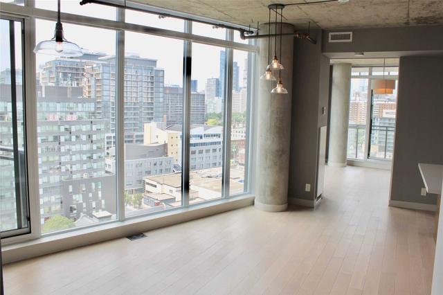 1312 - 318 King St E, Condo with 2 bedrooms, 2 bathrooms and 1 parking in Toronto ON | Image 7
