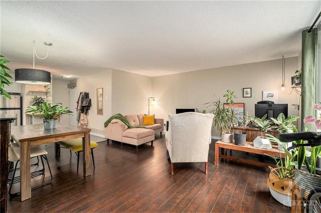 101 - 475 Laurier Avenue W, Condo with 2 bedrooms, 1 bathrooms and 1 parking in Ottawa ON | Image 6