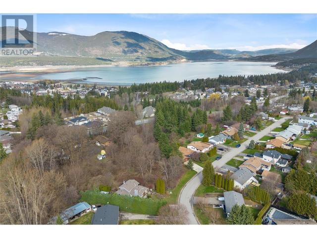 211 22 Street Ne, House detached with 3 bedrooms, 2 bathrooms and 1 parking in Salmon Arm BC | Image 39