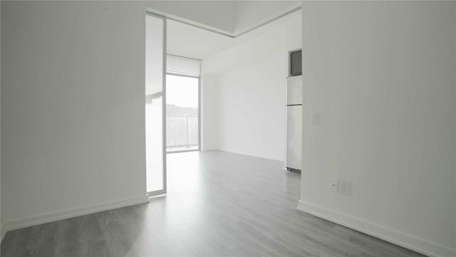 307 - 105 The Queensway Ave, Condo with 1 bedrooms, 1 bathrooms and 0 parking in Toronto ON | Image 9