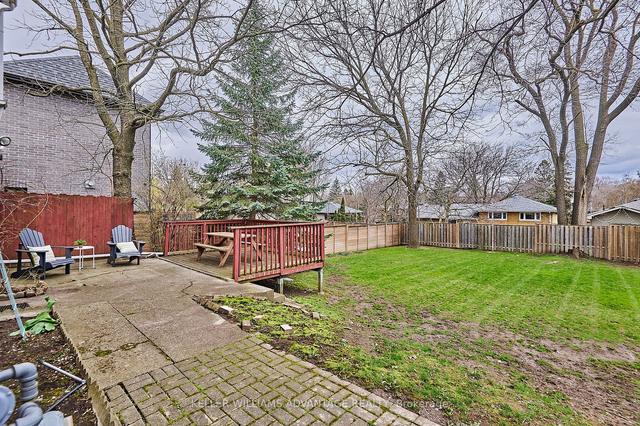 53 Fenwood Hts, House detached with 3 bedrooms, 2 bathrooms and 5 parking in Toronto ON | Image 28