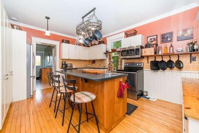 33 Albert St S, House detached with 3 bedrooms, 2 bathrooms and 6 parking in Brock ON | Image 9