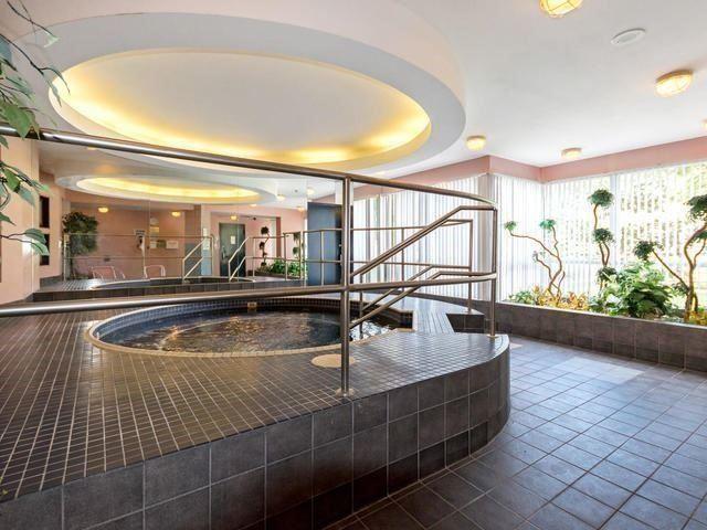 1013 - 12 Laurelcrest St, Condo with 2 bedrooms, 2 bathrooms and 2 parking in Brampton ON | Image 14