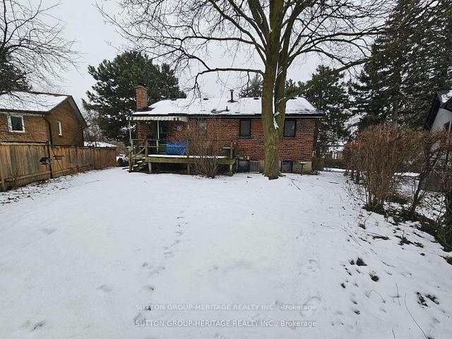 186 Sweeney Dr, House detached with 2 bedrooms, 2 bathrooms and 4 parking in Toronto ON | Image 11