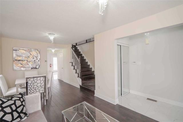 71 Norland Circ, House detached with 4 bedrooms, 3 bathrooms and 2 parking in Oshawa ON | Image 27