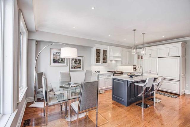 th6 - 217 Roslin Ave, House attached with 4 bedrooms, 5 bathrooms and 2 parking in Toronto ON | Image 9