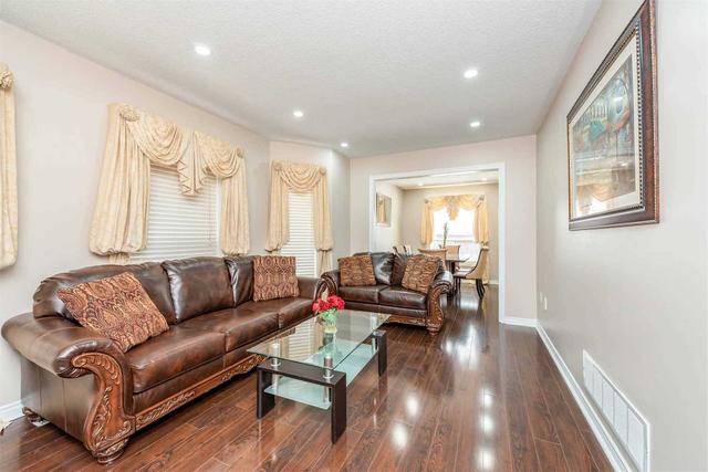 282 Pressed Brick Dr W, House semidetached with 3 bedrooms, 4 bathrooms and 4 parking in Brampton ON | Image 30