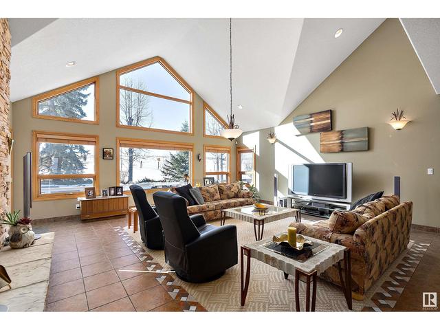 248 Lakeshore Dr, House detached with 5 bedrooms, 4 bathrooms and null parking in Grandview AB | Image 8