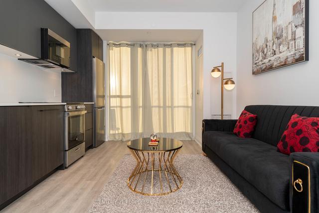 716 - 2369 Danforth Ave, Condo with 1 bedrooms, 2 bathrooms and 0 parking in Toronto ON | Image 7