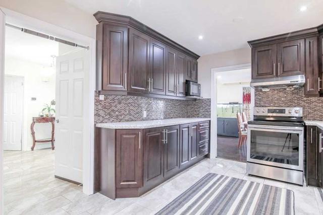 41 Annabelle Dr, House detached with 4 bedrooms, 4 bathrooms and 4 parking in Toronto ON | Image 3